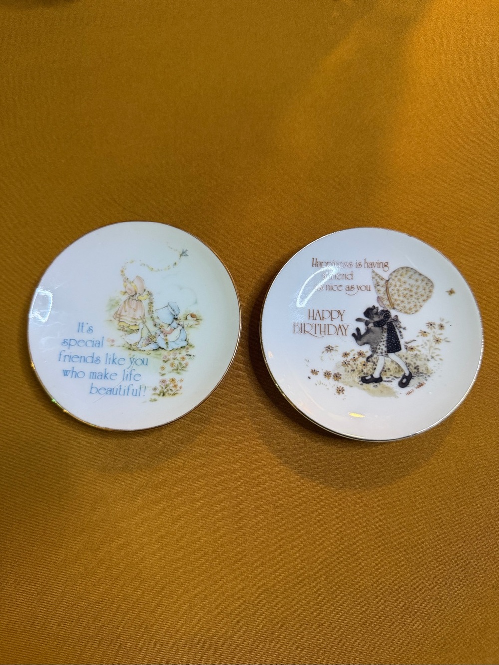 Vintage 1970s Holly Hobbie Lasting Treasures Mini 4” Porcelain Plates - Set of 2